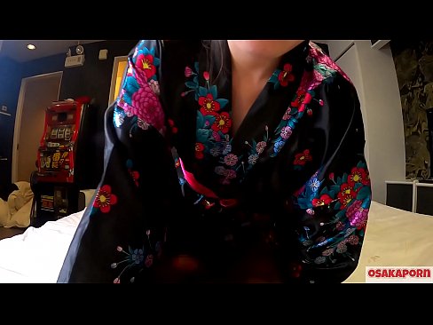 ❤️ Gənc cosplay qız bir atlı qadında fışqırma ilə orgazm olmaq üçün cinsi sevir. Həvəskar videoda ənənəvi yapon geyimində tüklü pişik və gözəl döşləri olan asiyalı qız sikişmə oyuncaqları ilə mastürbasyon nümayiş etdirir. Sakura 3 OSAKAPORN. ❤️ Sikişmə bizdə